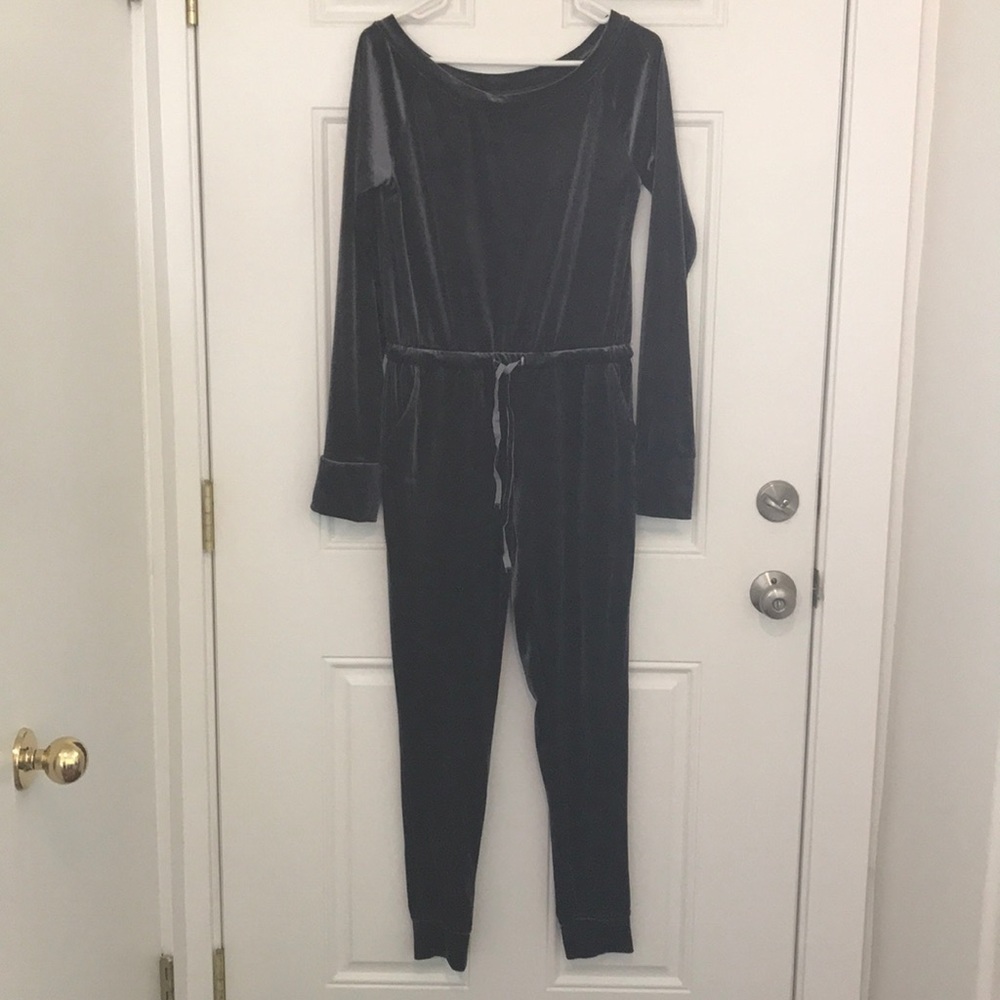 One piece jump suit